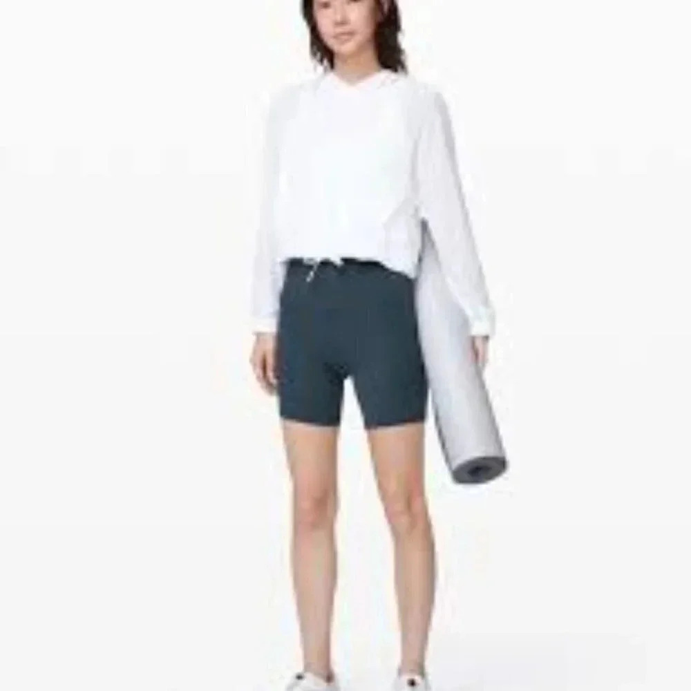 Lululemon Catch a Breeze Pullover White